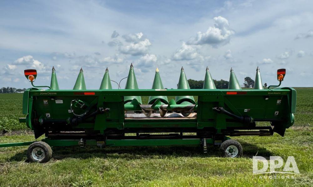 Image of John Deere 608C Primary image