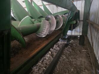 Image of John Deere 608C equipment image 2