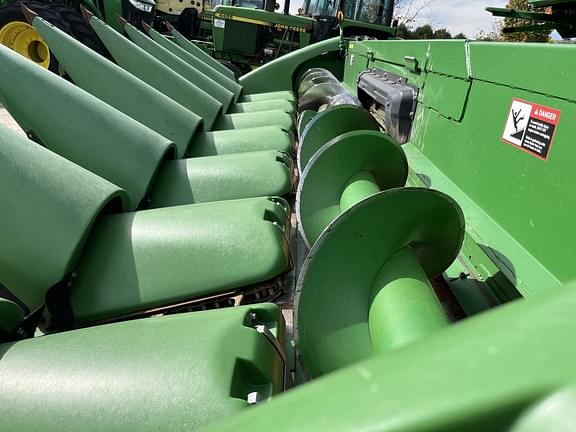 Image of John Deere 608C equipment image 1