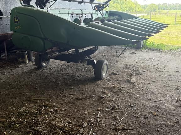 Image of John Deere 608C equipment image 2