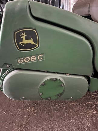 2010 John Deere 608C Equipment Image0