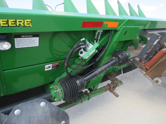 Image of John Deere 608C equipment image 4