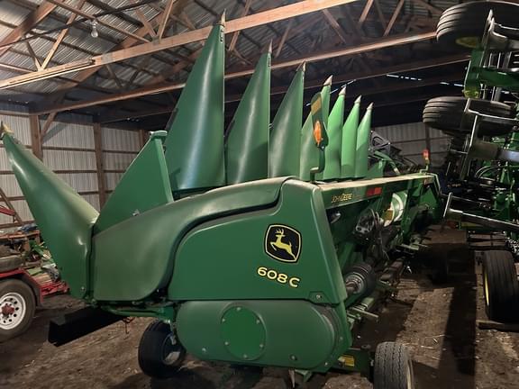 Image of John Deere 608C equipment image 1