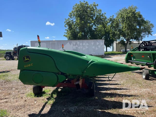 Image of John Deere 608C equipment image 4