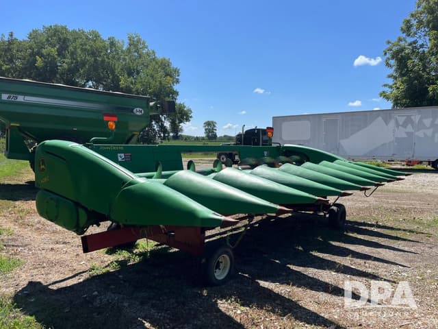 Image of John Deere 608C equipment image 3
