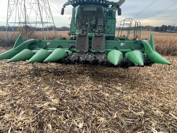 Image of John Deere 608C equipment image 1