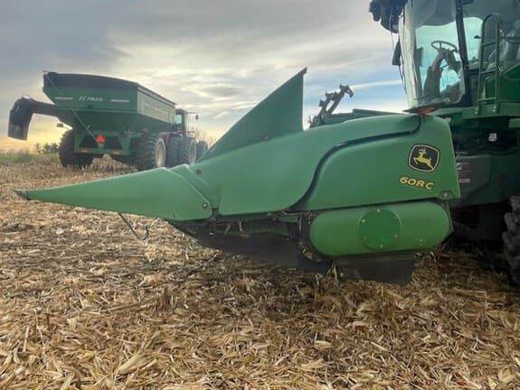 Image of John Deere 608C equipment image 3