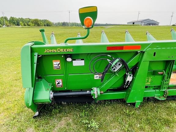 Image of John Deere 608C equipment image 4