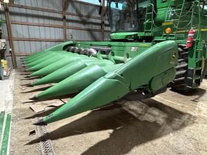 2010 John Deere 608C Image