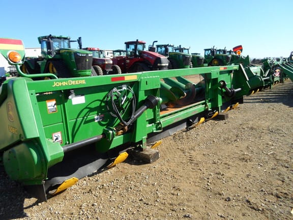 2010 John Deere 608C Equipment Image0