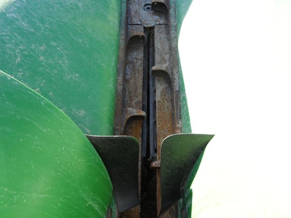 Image of John Deere 608C equipment image 3