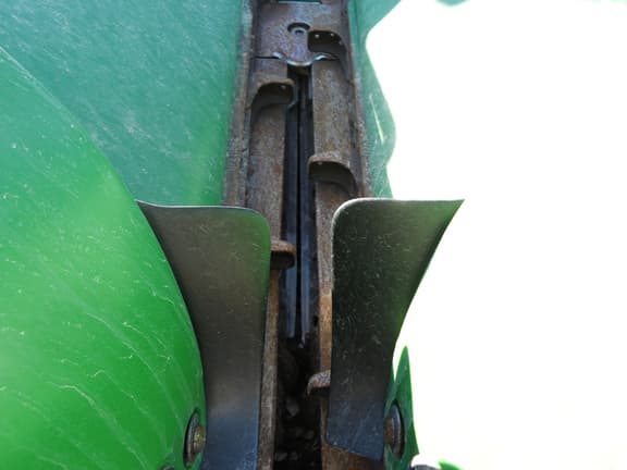 Image of John Deere 608C equipment image 4