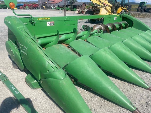 Image of John Deere 608C equipment image 3