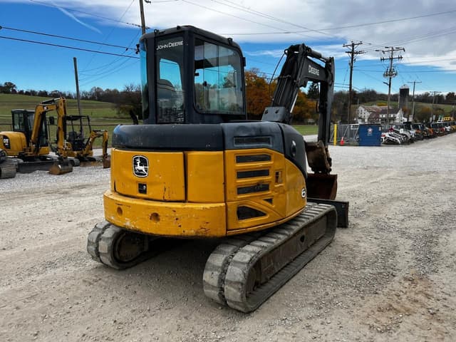 Image of John Deere 60D equipment image 4