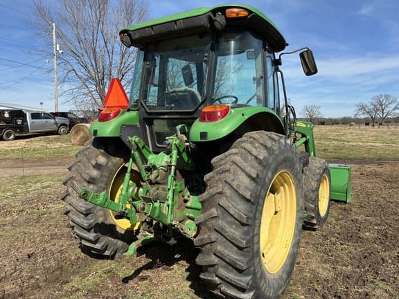 Image of John Deere 6100D equipment image 4