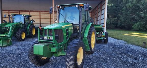 Image of John Deere 6115D equipment image 4
