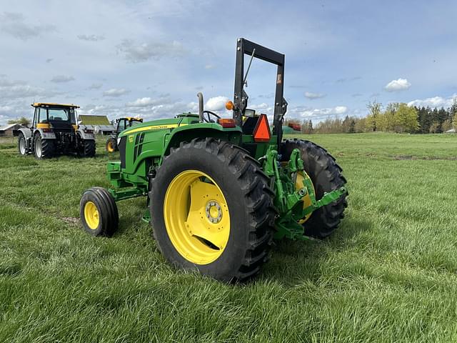 Image of John Deere 6115D equipment image 4