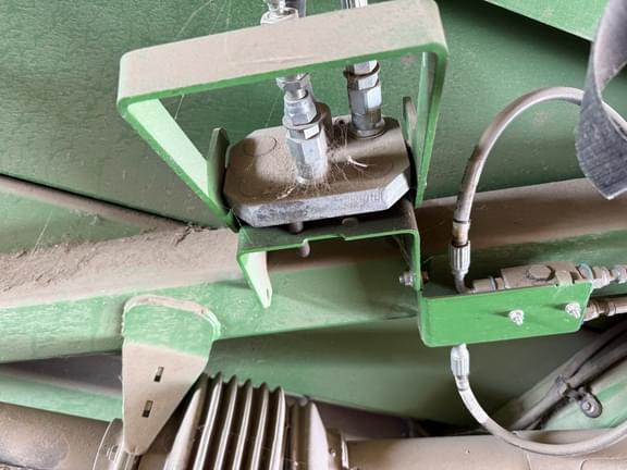 Image of John Deere 612C equipment image 2