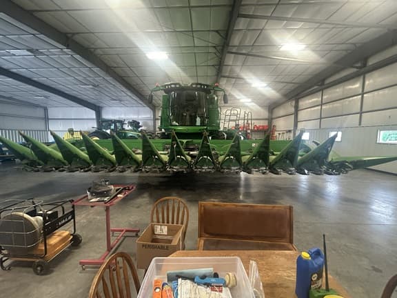 Image of John Deere 612C equipment image 1