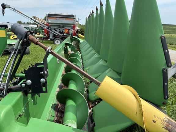 Image of John Deere 612C Primary image