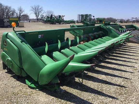 2010 John Deere 612C Equipment Image0