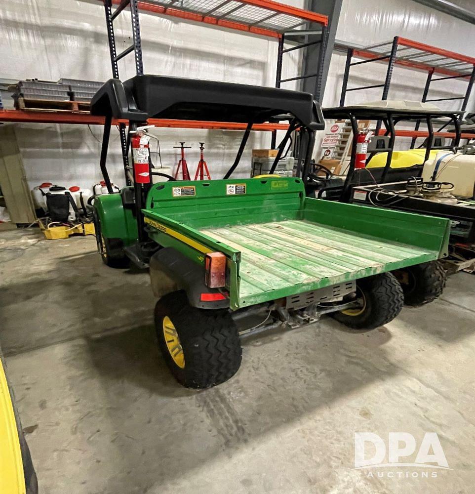 Image of John Deere Gator XUV 620i Image 1