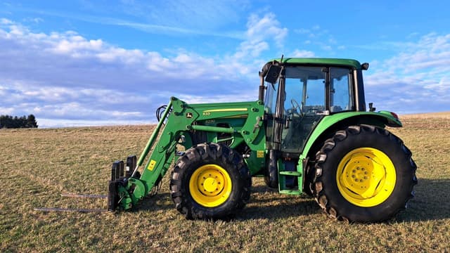 Image of John Deere 6230 equipment image 1