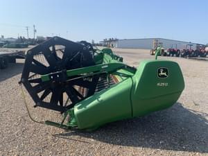 2010 John Deere 625D Image