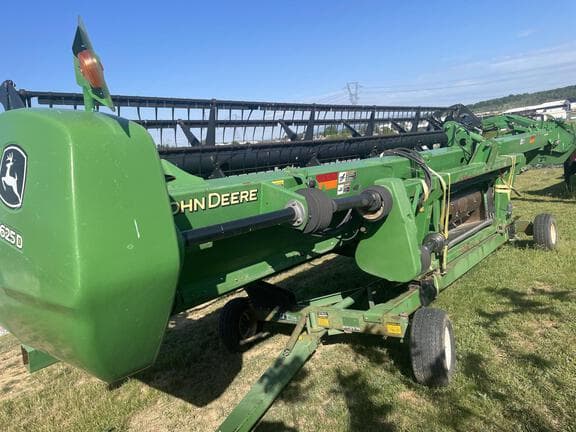 Image of John Deere 625D equipment image 3
