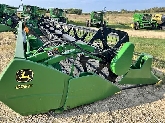 Image of John Deere 625F equipment image 4