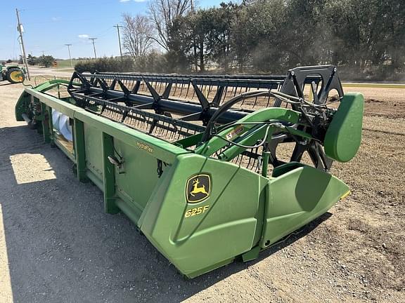 Image of John Deere 625F equipment image 3