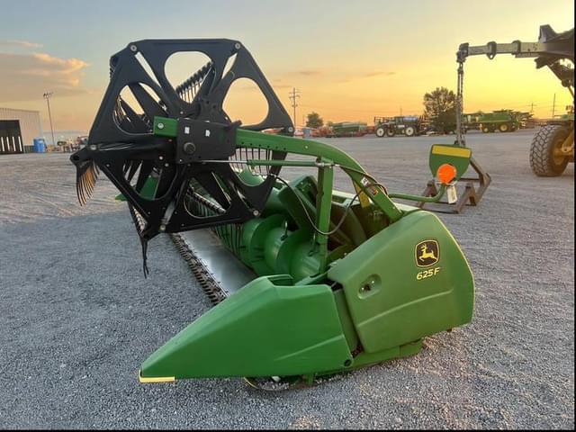 Image of John Deere 625F equipment image 4