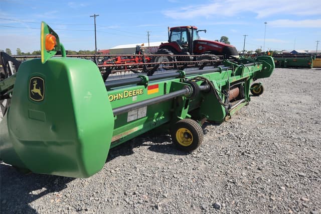 Image of John Deere 630D equipment image 4