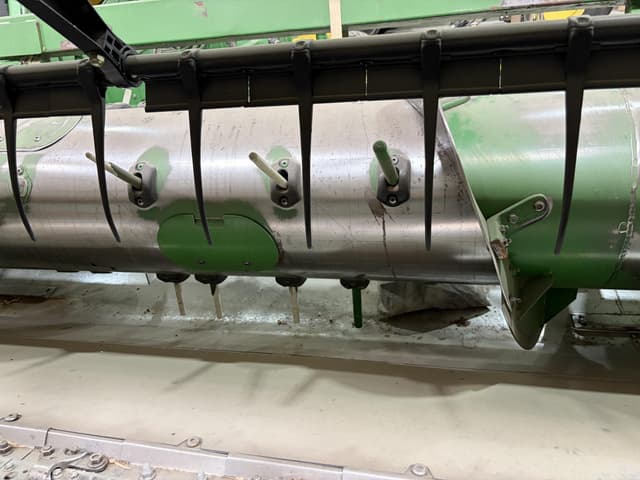 Image of John Deere 630F equipment image 1