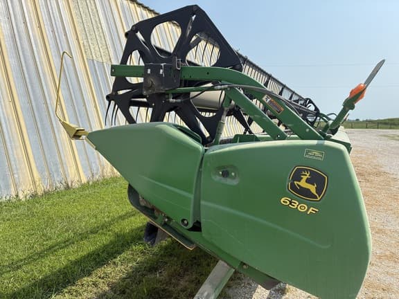 Image of John Deere 630F equipment image 4