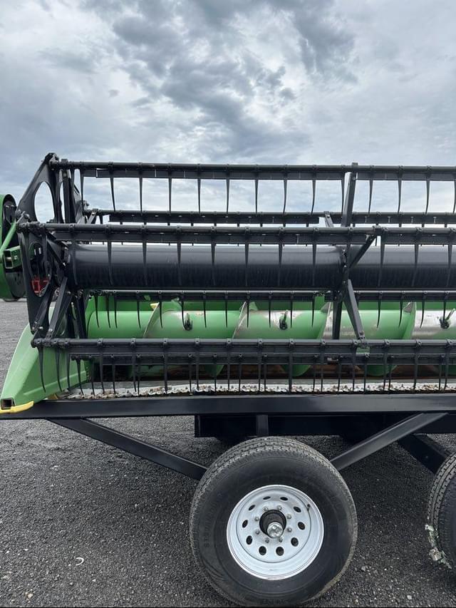 Image of John Deere 630F equipment image 4