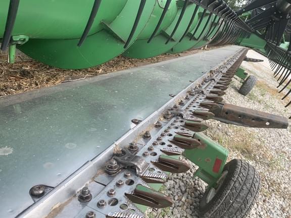 Image of John Deere 630F equipment image 4