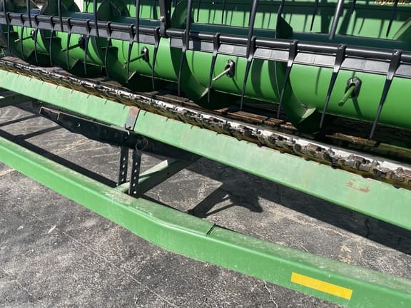 Image of John Deere 630F equipment image 4