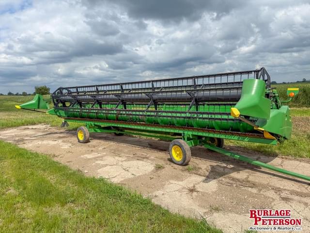 Image of John Deere 630F equipment image 2
