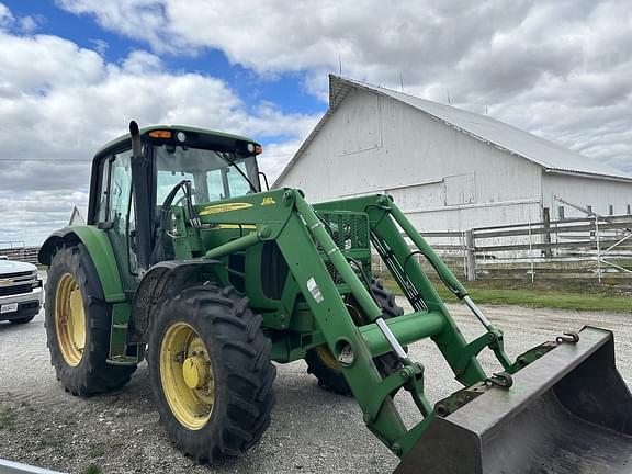 Image of John Deere 6330 equipment image 1