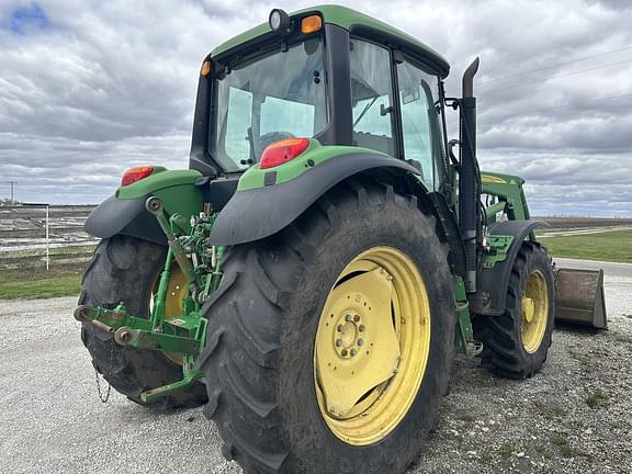 Image of John Deere 6330 equipment image 3