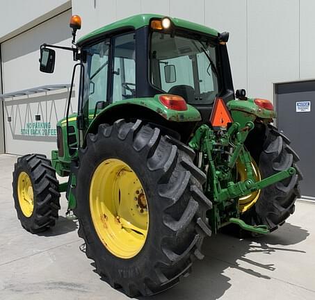Image of John Deere 6330 equipment image 4