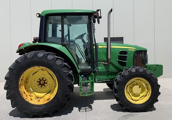 Image of John Deere 6330 equipment image 1