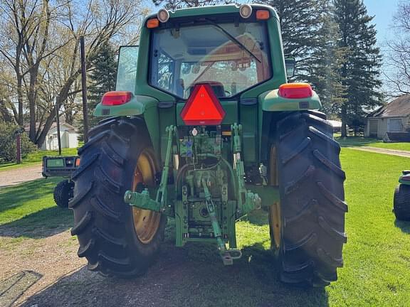 Image of John Deere 6330 equipment image 4