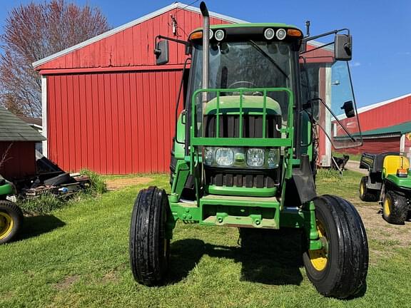 Image of John Deere 6330 equipment image 3