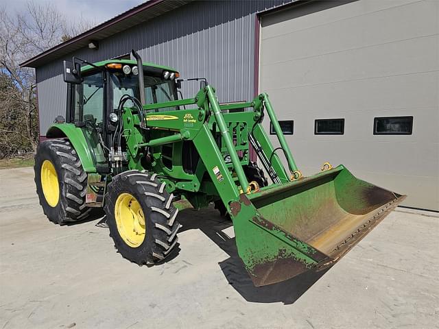 Image of John Deere 6330 equipment image 3