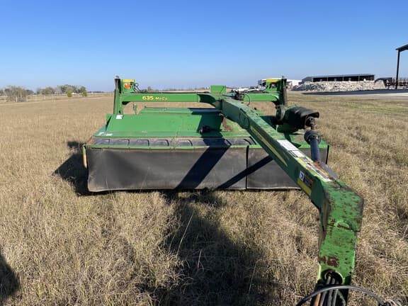Image of John Deere 635 Primary image