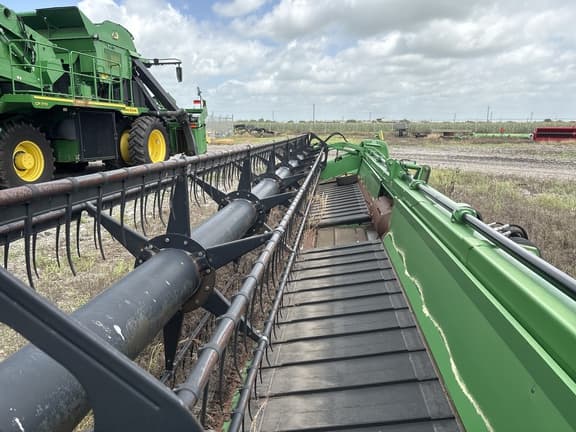 Image of John Deere 635D equipment image 3