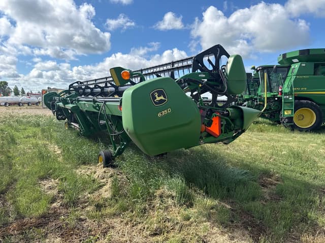 Image of John Deere 635D equipment image 2