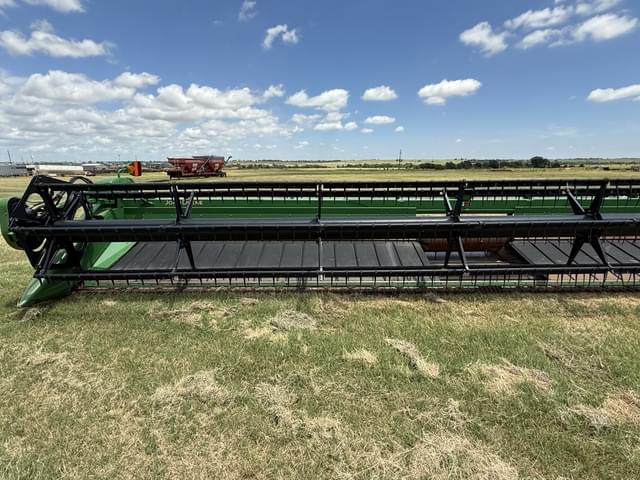 Image of John Deere 635D equipment image 3